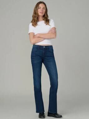 Joe's Jeans Elva Mid Rise Curvy Bootcut Medium Wash - 26 Long